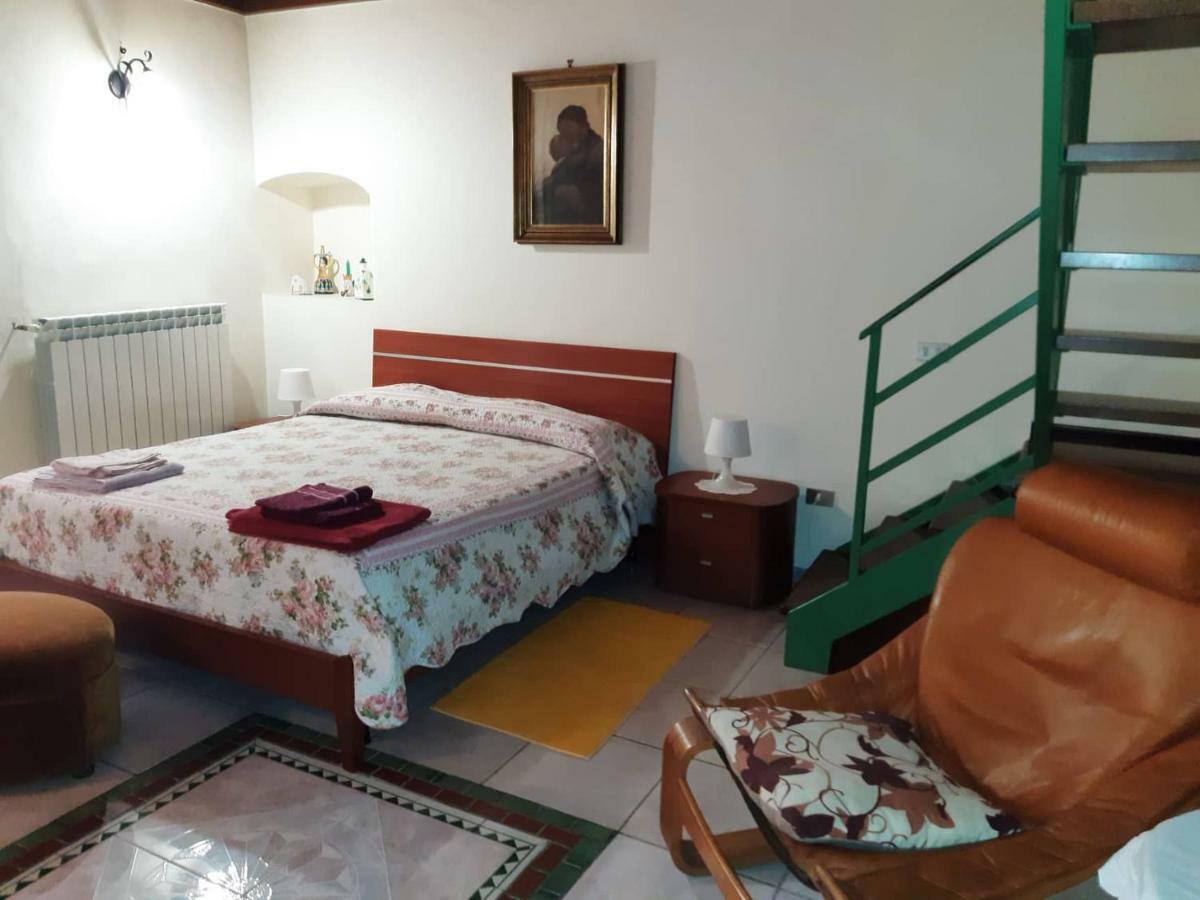 B&B Il Nespolo Salerno Exterior photo